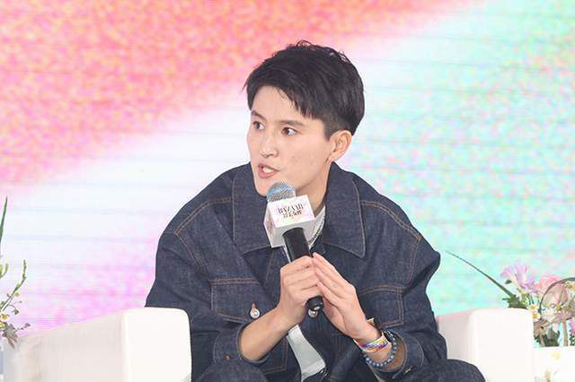 爆操女老师